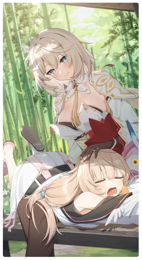 A White Moon Shines With the Sun's Warmth